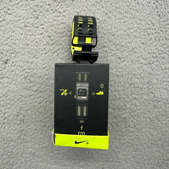 Nike Watch Black Volt Unisex Size SportWatch 2.2.0 SportWatch - Picture 4 of 16